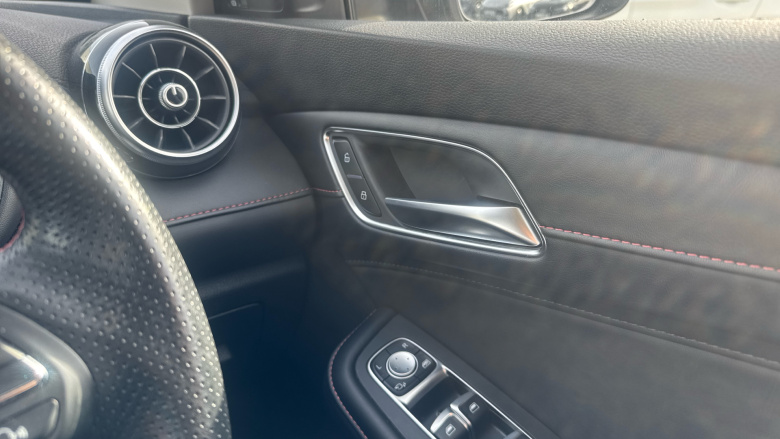 MG Hs 1.5 T-GDI Excite 5dr DCT Petrol Hatchback